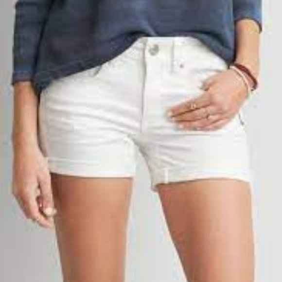 American Eagle Outfitters Pants - NWT AMERICAN EAGLE MIDI WHITE DENIM SHORTS  WITH CUFF SIZE 2